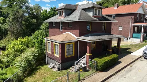 506 Gaskill Ave, Jeannette, PA 15644