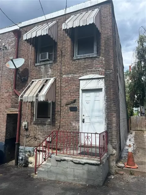 255 Service Way, Pittsburgh, PA 15201