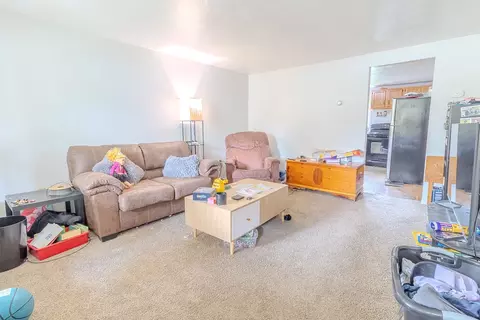 Living - 5847-5853 Roosevelt Ave, Export, PA 15632 photo 5 of 6