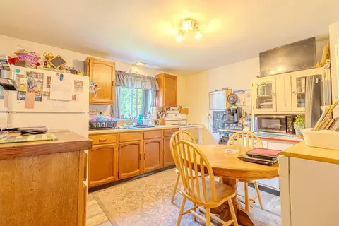 Kitchen - 5847-5853 Roosevelt Ave, Export, PA 15632 photo 3 of 8