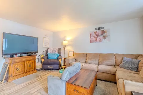 Living - 5847-5853 Roosevelt Ave, Export, PA 15632 photo 3 of 6