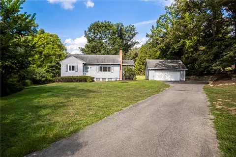 3875 Anderson Rd, Gibsonia, PA 15044