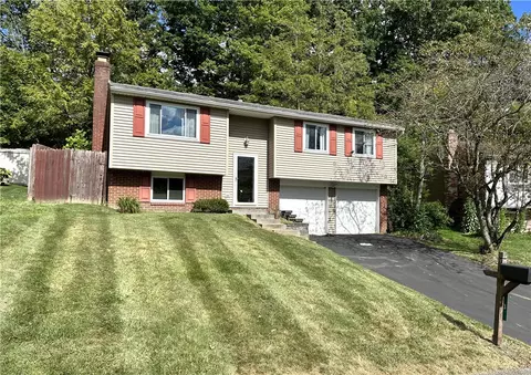 3 Lou Anne Ln, Delmont, PA 15626