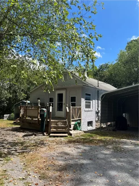 213 Fern St, Aliquippa, PA 15001