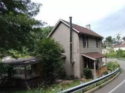 1248 Broad Ave, Belle Vernon, PA 15012