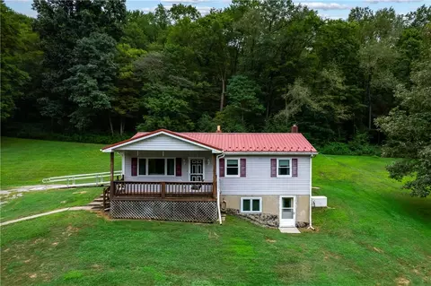 141 Mcshane Rd, Fenelton, PA 16034