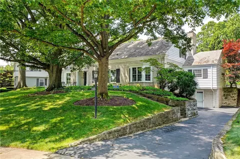 930 Valleyview Rd, Pittsburgh, PA 15243