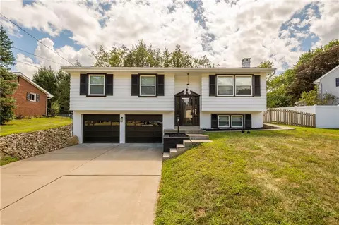 143 Pilgrim Dr, Sewickley, PA 15143