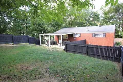 520 Oregon St, Monongahela, PA 15063