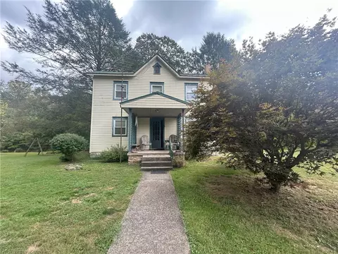 53 Hurd Rd, Rochester Mills, PA 15771