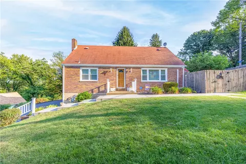 1731 Costello St, Verona, PA 15147