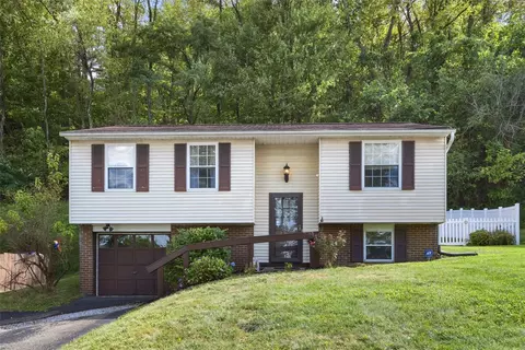 197 Pinehurst Dr, Freedom, PA 15042