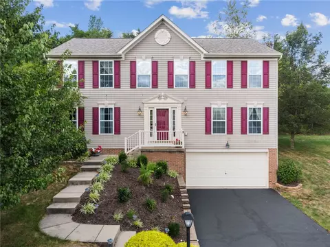 5418 Forest Edge Dr, Mcdonald, PA 15057