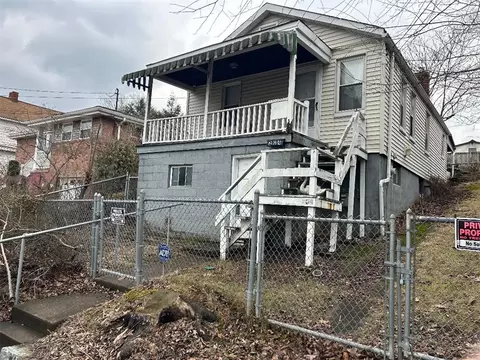204 2nd St, Trafford, PA 15085