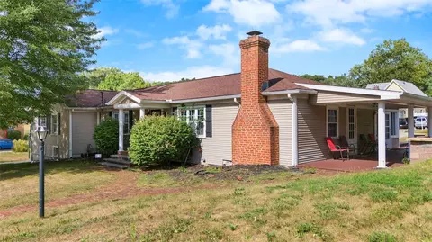 304 Washington Ave, New Galilee, PA 16141