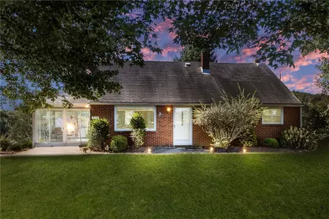 314 Pleasantview St, Beaver Falls, PA 15010