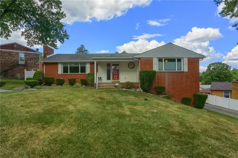 145 S Patton Dr, Coraopolis, PA 15108