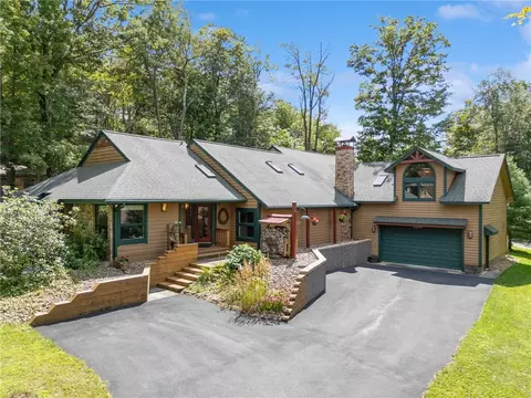463 Gardner Rd, Hidden Valley, PA 15502