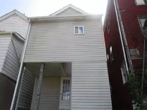 314 12 Lowell St, Vandergrift, PA 15690 photo 2