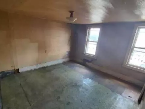 314 12 Lowell St, Vandergrift, PA 15690 photo 7