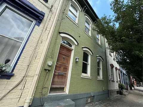 1409 Buena Vis, Pittsburgh, PA 15212