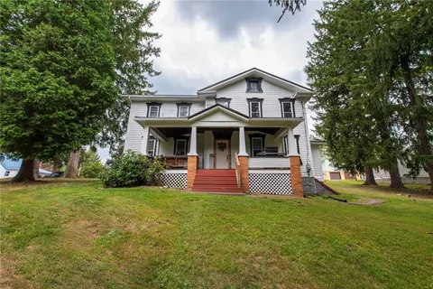 121 Bell Ave, Leechburg, PA 15656