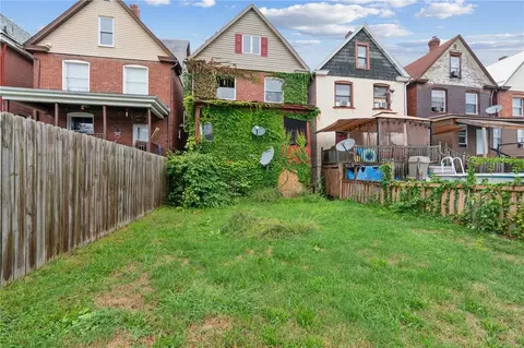 Exterior - 592 E 7th Ave, Tarentum, PA 15084 photo 3 of 5