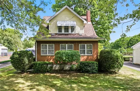 2880 Tamarack Dr, Sharpsville, PA 16150