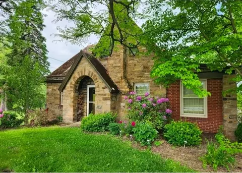 596 Morgantown Rd, Uniontown, PA 15401