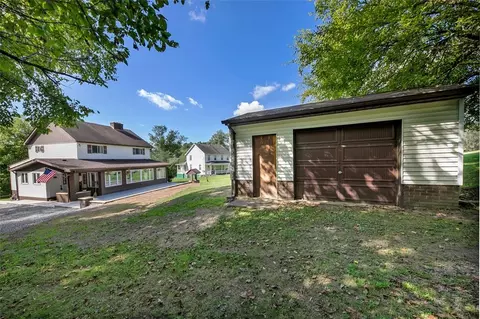 5920 Lee St, Export, PA 15632 photo 6