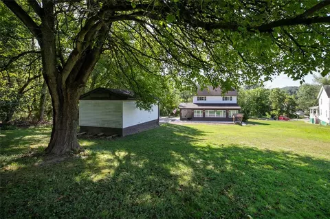 5920 Lee St, Export, PA 15632 photo 8