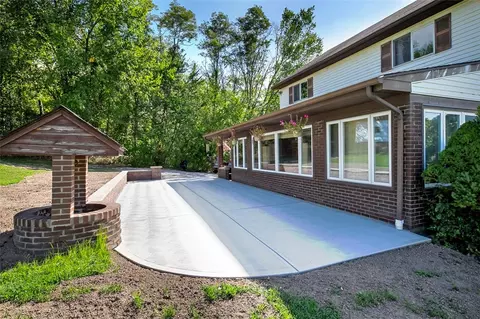 5920 Lee St, Export, PA 15632 photo 5