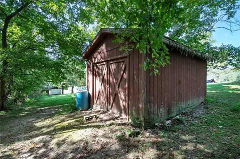 5920 Lee St, Export, PA 15632 photo 7