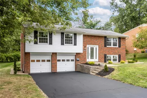 1315 Old Meadow Rd, Pittsburgh, PA 15241