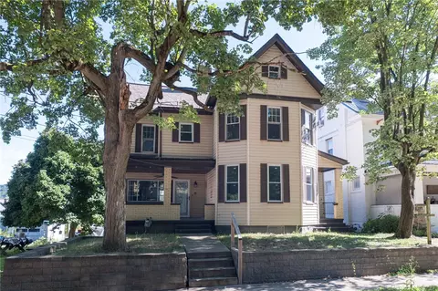 1027 Hiland Ave, Coraopolis, PA 15108