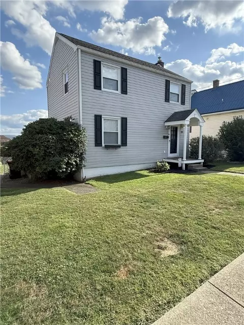29 E 2nd Ave, Latrobe, PA 15650