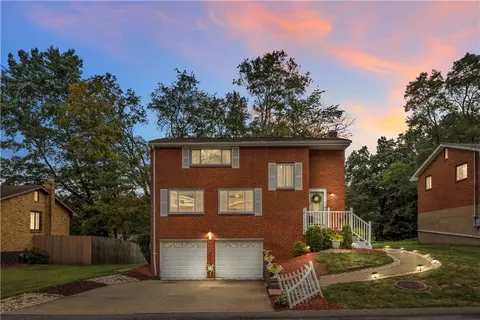 111 Yosemite Dr, Pittsburgh, PA 15235