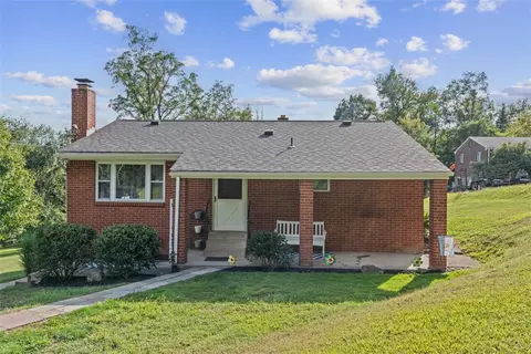 201 Alter Dr, Pittsburgh, PA 15239