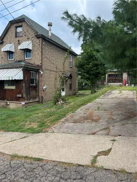 914 Wilhelm St, Pittsburgh, PA 15220