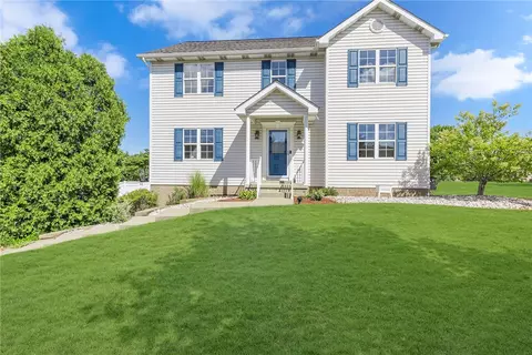 111 Mccracken Dr, Monaca, PA 15061