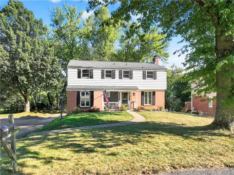 1481 Parkview Dr, Allison Park, PA 15101