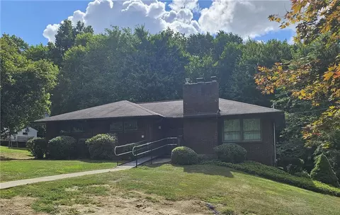 436 Center, Slippery Rock, PA 16057