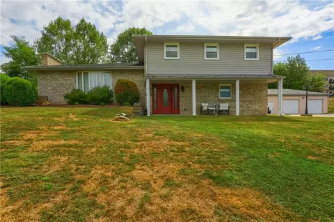 2965 Kane Rd, Aliquippa, PA 15001