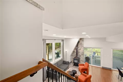 Entry Way - 146 Luna Way, Markleton, PA 15551 photo 3 of 8