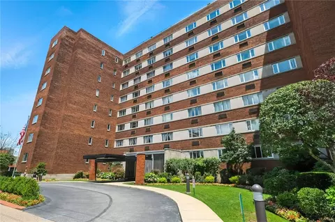 128 N Craig St #916, Pittsburgh, PA 15213
