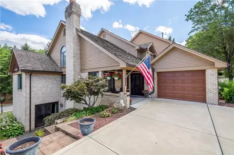 106 Village Ct, Pittsburgh, PA 15241