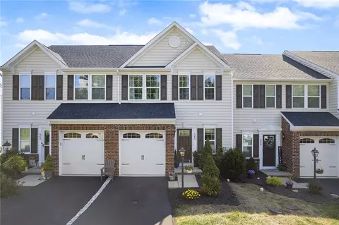 5250 Lantern Hill Ext, Pittsburgh, PA 15236