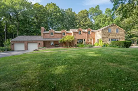 127 Mountain Rd, Ligonier, PA 15658