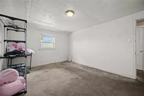 Bedroom - 811 N State, Clairton, PA 15025 photo 3 of 4