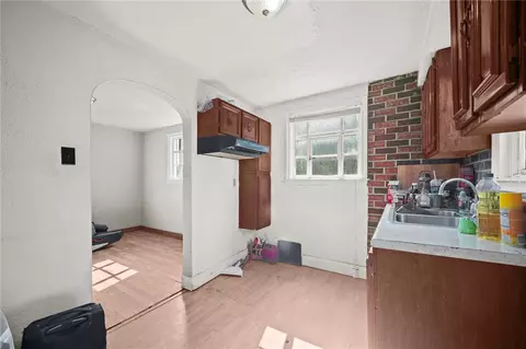 Entry Way - 811 N State, Clairton, PA 15025 photo 6 of 7